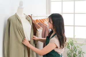 アパレル販売員