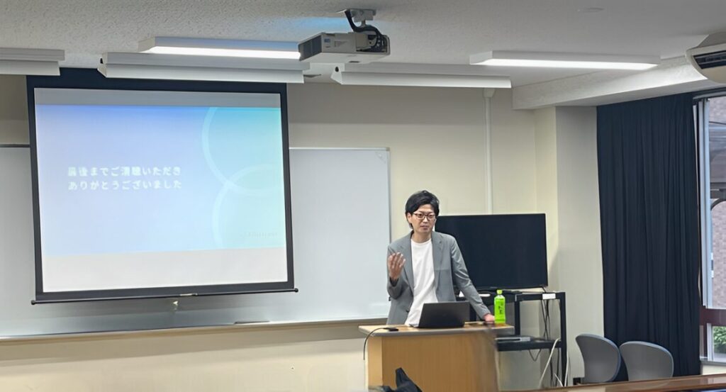 大学生向け講演時の様子